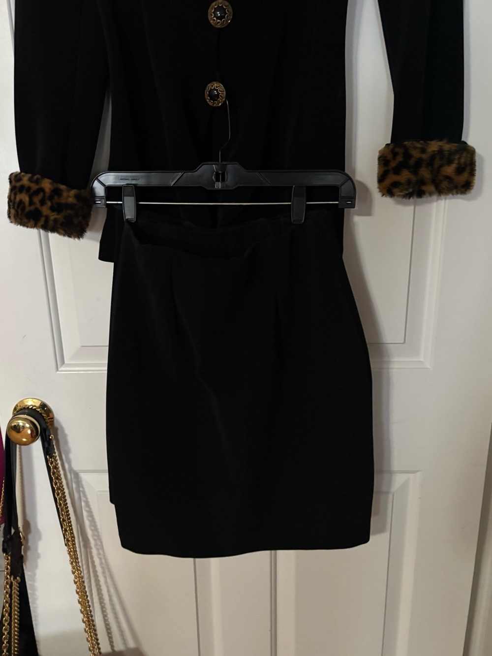 Black blazer with Leopard Faux-Fur Trim and mini skirt - Picture 4 of 5